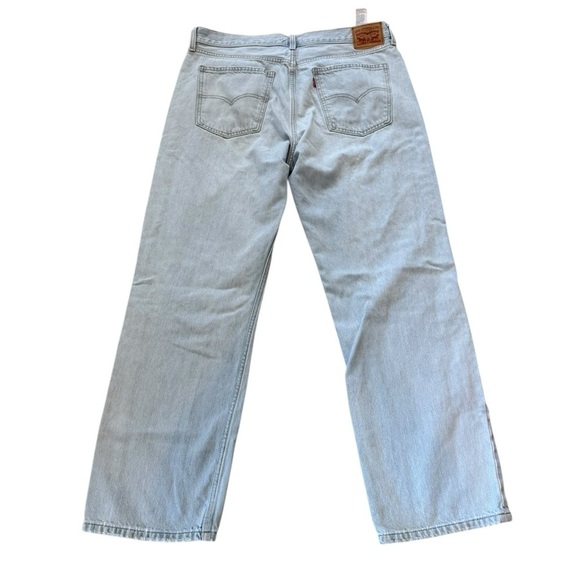 Levi’s Low Pro Straight Jeans W32 Light Wash Distressed Knees 31 inch inseam - Picture 4 of 4